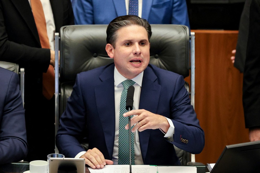 Câmara deve votar em maio PEC que acaba com a escala 6x1, afirma Hugo Motta